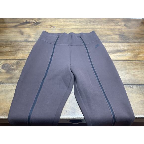 Nike Women's L Tech Fleece High-Waisted Slim Zip Pants Brown FN7129-237 - Picture 3 of 12